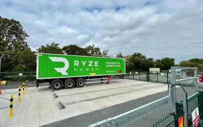 Ryze Power 350 bar Hydrogen tube trailer safely connected to the Pressure reduction skid.
